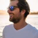 Handsome, tall and tanned guy wants to meet shy woman in California